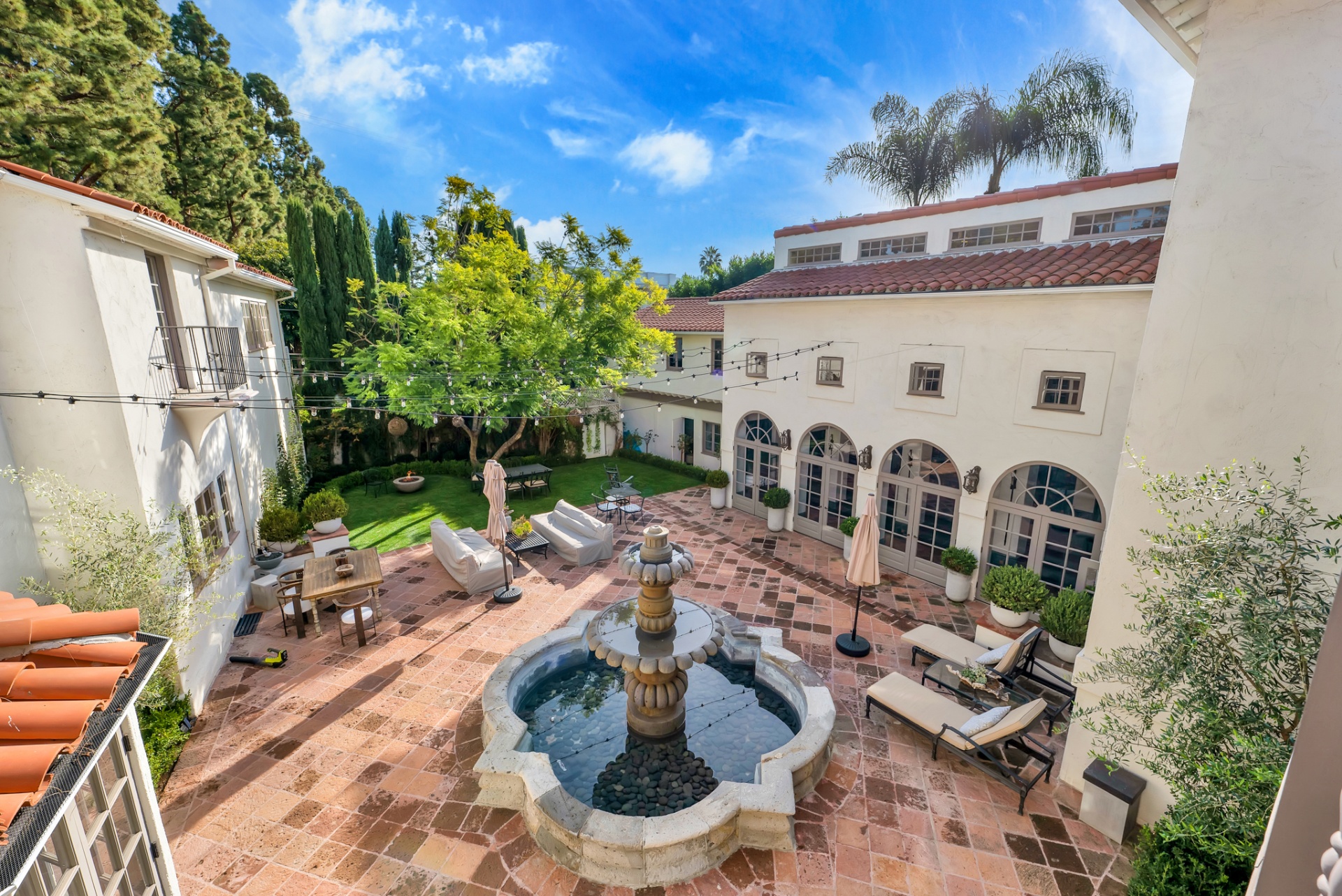 Central courtyard fountain at Villa Del Sol